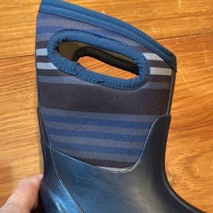 BOGS Toddler 9 Blue Stripe Winter Boots